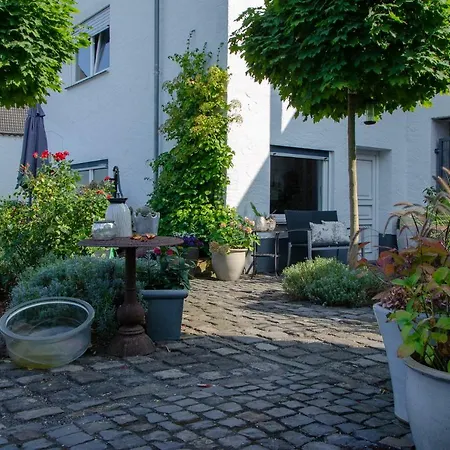 Ferienwohnung In Karin's Garten * Hausen-Wied