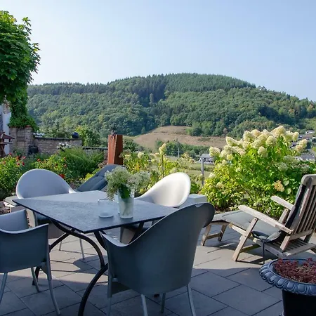 Ferienwohnung In Karin's Garten